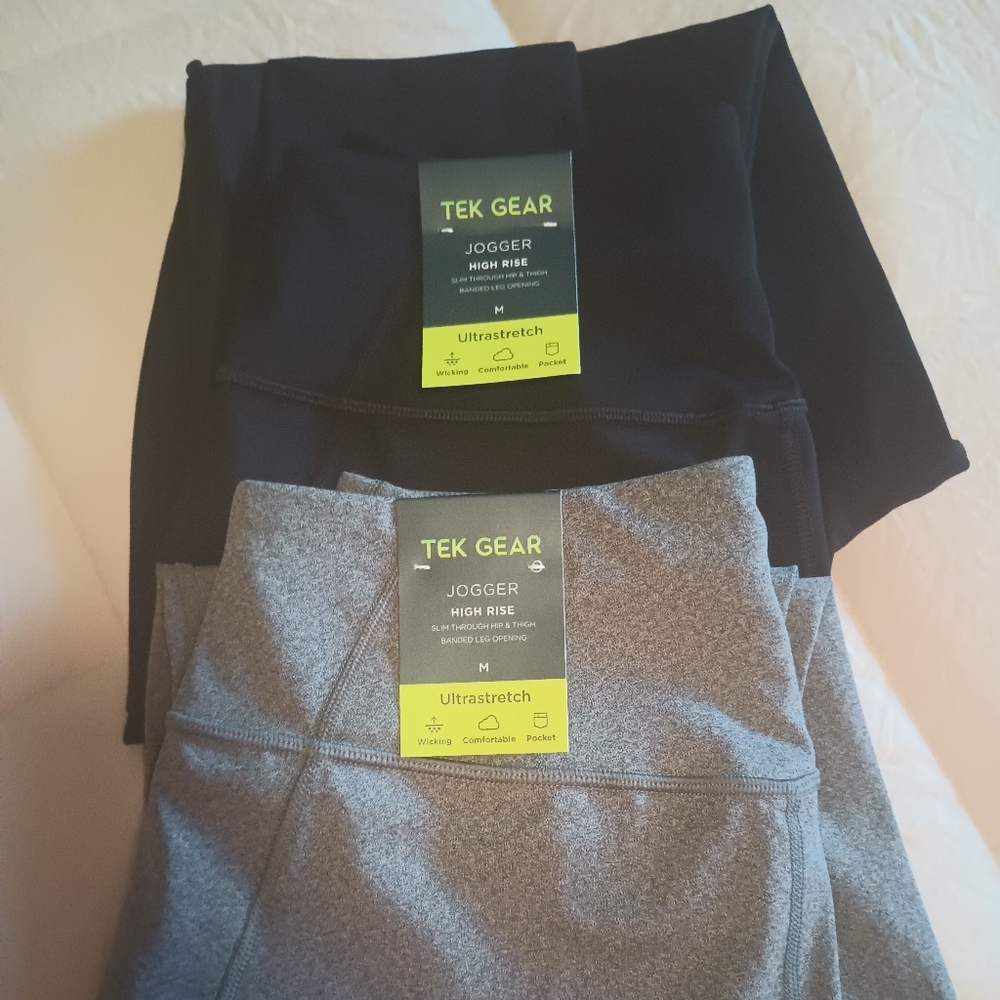 2 Pair Tek Gear Joggers New Size Medium